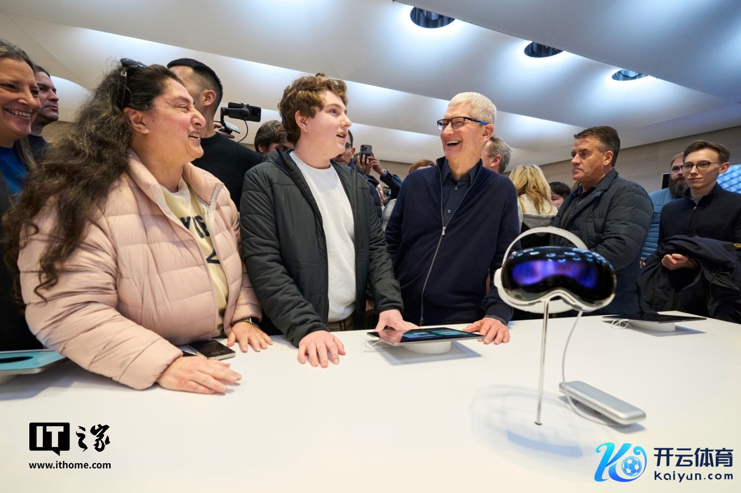 图源：库克 X 账号